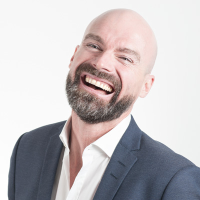 Teilnehmende Person bei Qortravonixzd